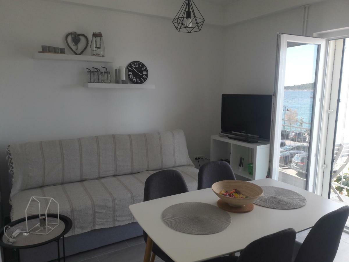 Apartment Tea 2 Примоштен Экстерьер фото